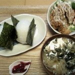 Aruba - おむすびセット￥500（全メニュー内税表示）