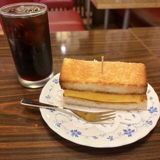 切通し進々堂_1