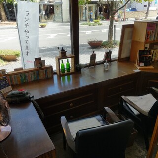 CAFE木と本_2