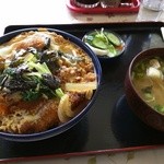 栄食堂 - カツ丼600円