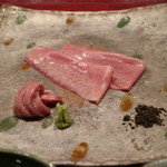 にくの匠 三芳 - 2015/5定番のタンの昆布〆