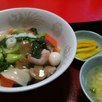 中華料理 虹來 - 中華丼