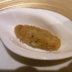 クロケッタ13番、バカラオ。鱈の小さいコロッケ。