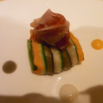 レストラン サンパウ - 野菜のラヴィオリ＆イベリコハム。