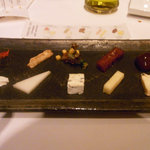 レストラン サンパウ - 5種類のチーズとそのコントラスト。