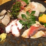 刺身盛合せ