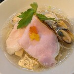 麺処 しろくろ