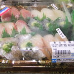 Uoriki - 魚力市場寿司(1,080円)