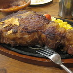 HERO'S ステーキハウス - 2ポンドリブロース　レア