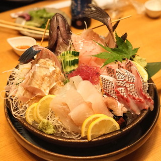 Kuusou Shunsai Raijin - 佐渡産 刺身の盛合せ　（天然真鯛、平目、黒ソイ、カワハギ）　(2015/05)