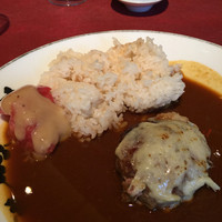 シェ・イノ - ハンバーグチーズカレー