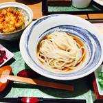 えん家 - ランチメニューから
            ぶっかけうどんとミニかきあげ丼 @895