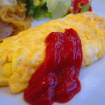 カフェ　みつばち - オムレツＵＰ