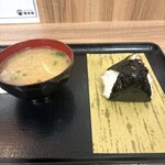 おむすび権米衛 - 料理写真:豚汁&昆布