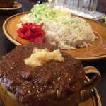 さっぽろルーカレーNAGAMIYA -  今回は、ラムカレーをいただいた。 ライスの量は、どのサイズを選んでも料金変わらずですよー 880円