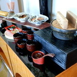 ザ・リッツ・カールトン東京 - お釜で炊いたご飯と各種「ご飯の友」