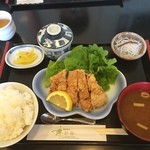 安曇野市加工・農産物販売センタ－ - こんな時間に山賊焼き定食（ランチ）