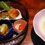 Koko Ikken De Yamaguchi Ken Ando Kisshou - 先　付　玉子豆腐
                        八　寸　鴨、トマト、魚の煮こごり、わさびの葉