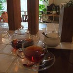 ガーデン＆クラフツ カフェ - 紅茶はポットで