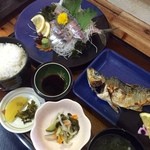 浜崎鮮魚 浜んくら - 鯵定食（≧∇≦）
