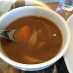 カフェ クロスロード - カフェクロスロード・これは赤出汁の味噌汁でした。
            野菜具沢山、おいしいし健康的だね。