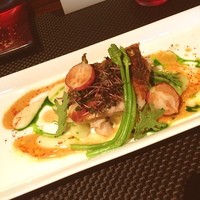 ラトリエ ドゥ ジョエル・ロブション - メインの魚料理はアイナメ。