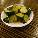 盛園絲瓜小籠湯包 - 2015.05 小龍包が出てくるまではキムチでビール：笑