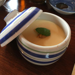 魚山人 - 雲丹とミントが乗った茶碗蒸し