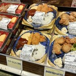 ベイシア - 料理写真:お弁当を物色中!
