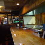 味処樹豊園 - 店内。　カウンター。