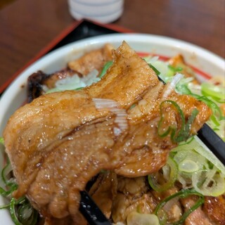 炭火焼豚丼 信玄_1