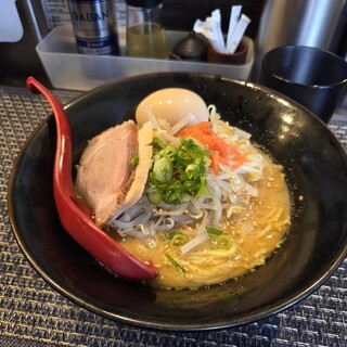 麺屋 かなで_0