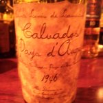 カルバドール - 1946年もののカルバドス。60年以上前のものとは思えないりんごのフレッシュ感。