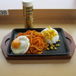 ジョイフルジュニア - ｢鉄板ナポリタン＆ライス｣です。