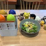 ピエトロ - 料理写真:最初にサラダ、ドレッシングが4種類付きます ※スパゲッティが来る前に、先にいただくのです