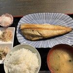 お食事処 umi to ao - ホッケ定食(半身)