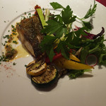 2Leoni - メイン料理①山口県産 イサキのオーブン焼き　グリル野菜添え　2015.05