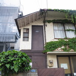 カフェ アリエ - 謎のドア☆