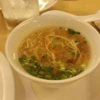 赤坂 四川飯店 - セットのスープも上品ですね♪