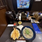資さんうどん - 料理写真: