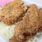 チキラボPLUS - 料理写真:からあげ(モモ2個)