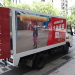 Kee Wah Bakery - 2015.06 朝一番の訪問でしたので、工場からできたてのお菓子が届いていました。