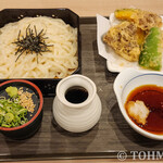 ウエスト - 料理写真:野菜天ざるうどん(麺大盛)