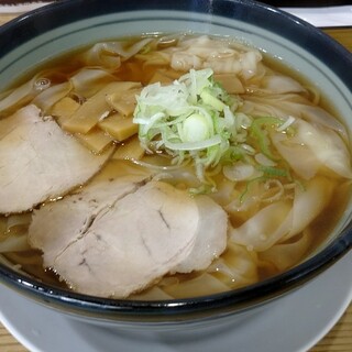 ワンタンメンの満月_1