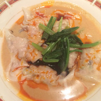 四川料理 龍の子 - ワンタン！
                練りゴマで想像と違いました。
