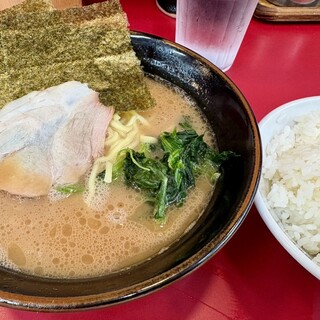 横浜らーめん 山本家_1