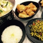 無名子清粥小菜 - おかゆとおかず