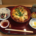 割烹 神留 - 鱧の玉子とじ丼