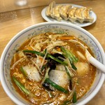 ぎょうざの満洲 - 料理写真: