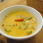 kitchen 熱風アジア - ゴーヤーと豚肉のレッドカレー